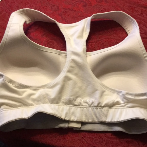 Under Armour - Picture 4 of 4